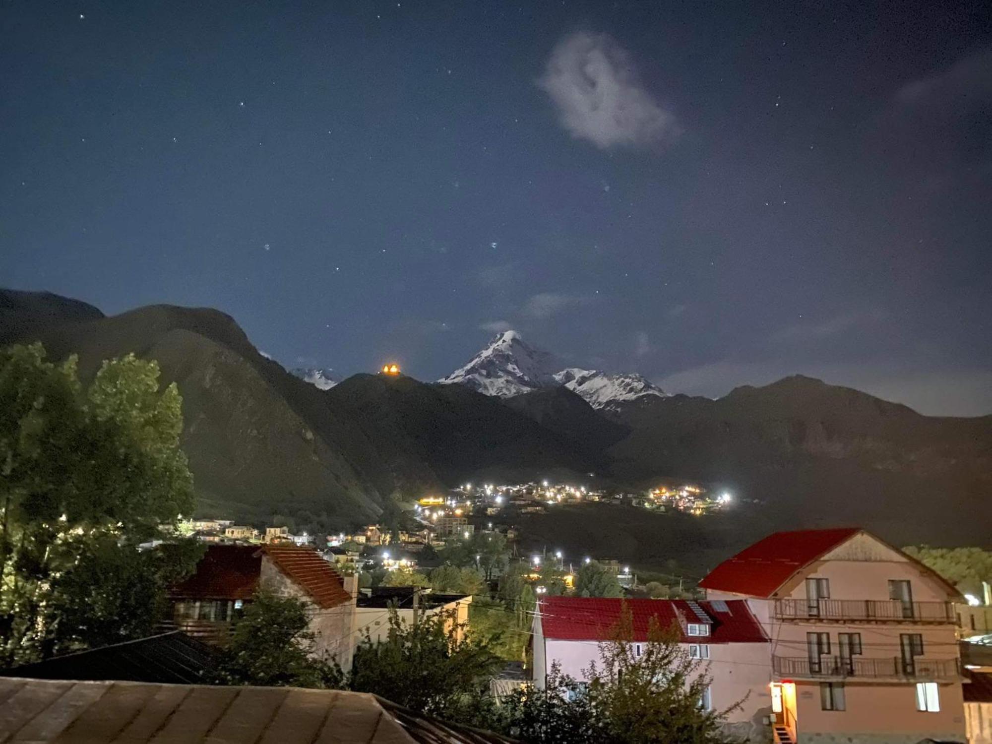 מלון Four Season In Kazbegi חדר תמונה