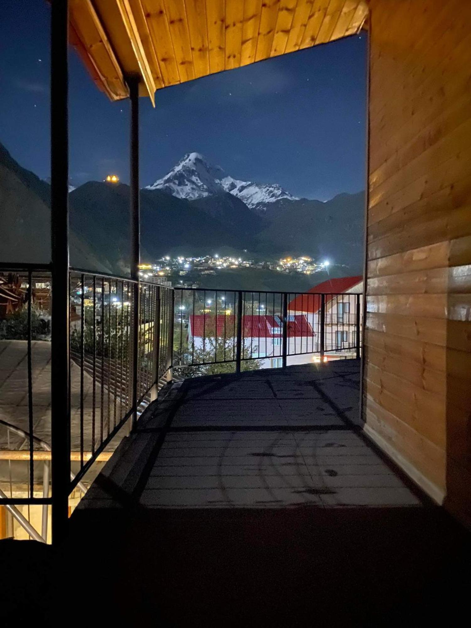 מלון Four Season In Kazbegi חדר תמונה
